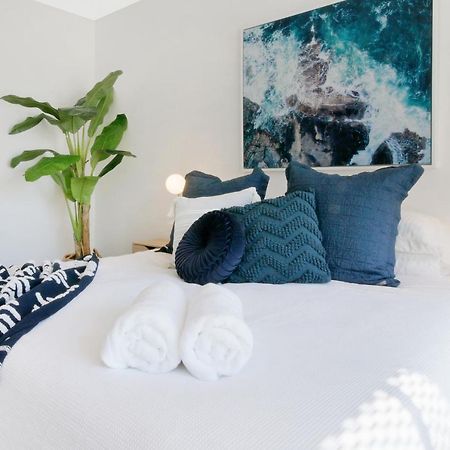 Lux 2Br Apt On Hindmarsh Sq-Pool-Gym-Sauna-Parking アデレード エクステリア 写真
