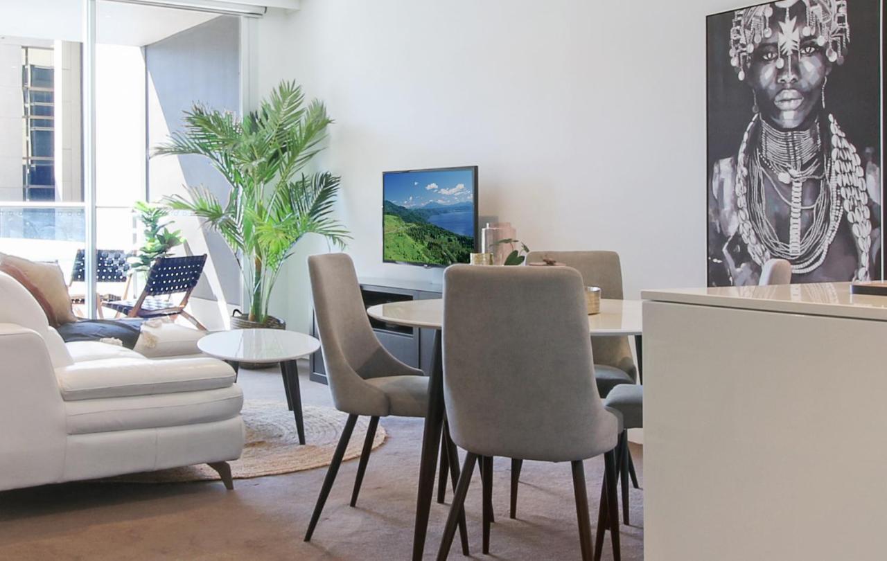 Lux 2Br Apt On Hindmarsh Sq-Pool-Gym-Sauna-Parking アデレード エクステリア 写真