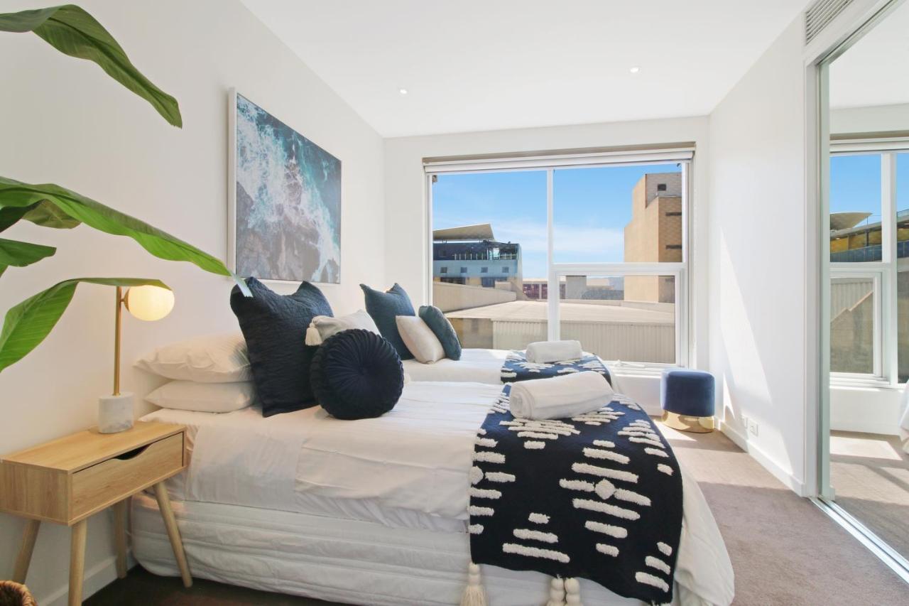 Lux 2Br Apt On Hindmarsh Sq-Pool-Gym-Sauna-Parking アデレード エクステリア 写真